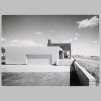 Van Doel House (1959), Ilpendam, Netherlandss, photo architecture-history.org.png
